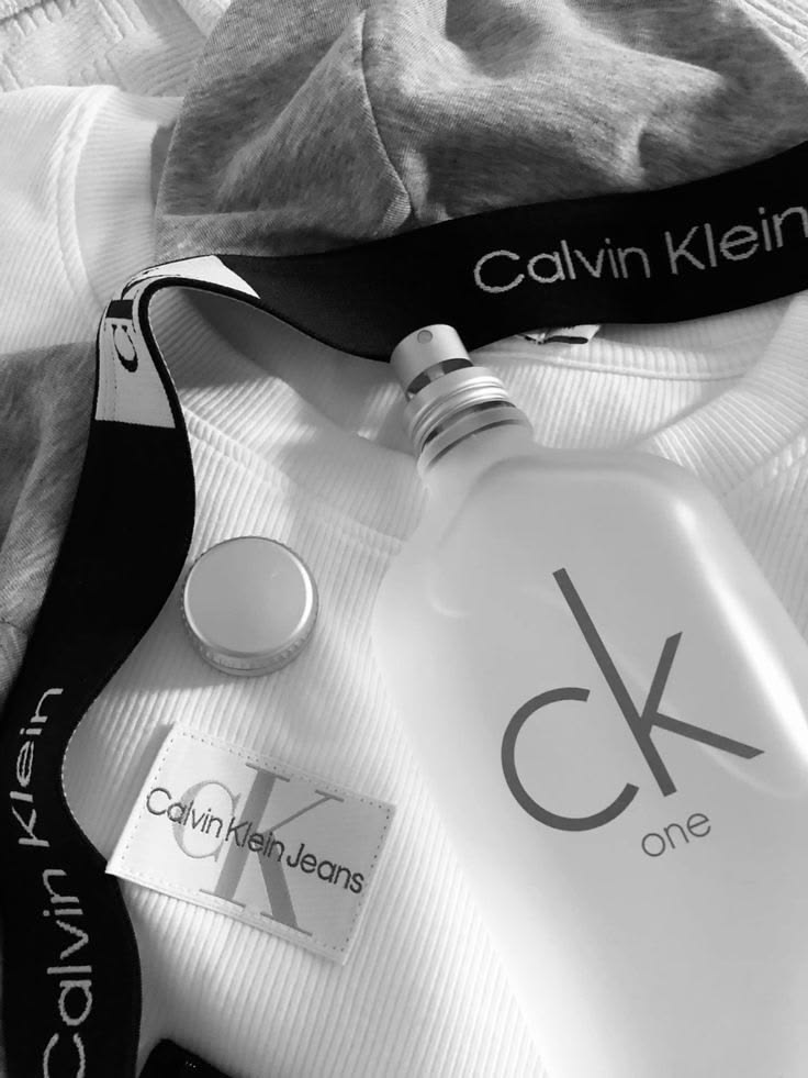 Calvin Klein CK One Eau De Toilette For Unisex - Image 2